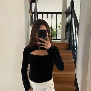 La SENZA Black Long-Sleeve Scoop Neck Bodysuit open back